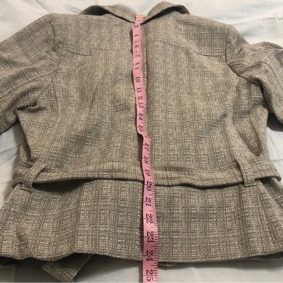 tan tweed Blazer Jacket with belt by Allegory - Picture 5 of 10